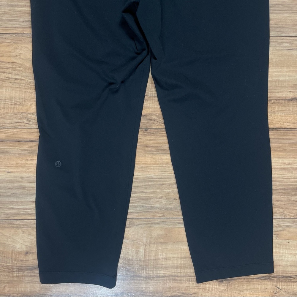 Lululemon On the Fly 7/8 Pant Wide Leg Cropped Women's Size 10 W5BPNS - Picture 8 of 9